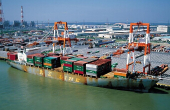 貨代設(shè)備專業(yè)化是提高效率的基礎(chǔ)其主要體現(xiàn)在兩個(gè)方面