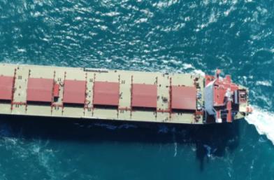 在貨物運(yùn)輸中，選擇國際海運(yùn)與國際空運(yùn)有什么區(qū)別？