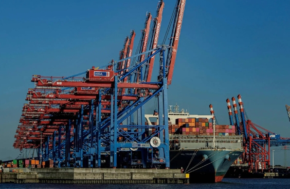 國際貨代不僅承擔著物流運輸任務，更是全球貿(mào)易順暢進行的重要保障