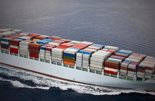 在未來的發(fā)展中，海運貨代行業(yè)將展現(xiàn)出更加璀璨的光芒